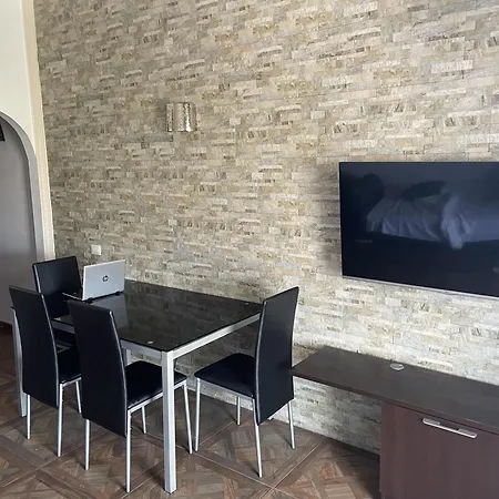 Tropical Bliss Escape In アパート アデヘ