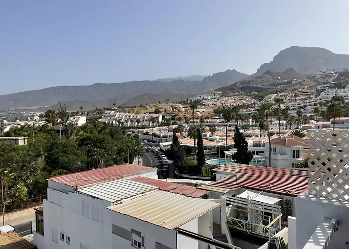 Апартаменти Tropical Bliss Escape In *